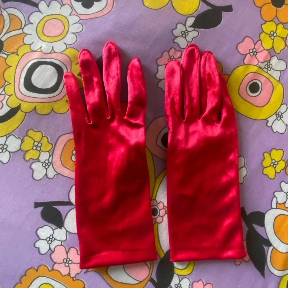 Vintage red satin gloves OSFA
